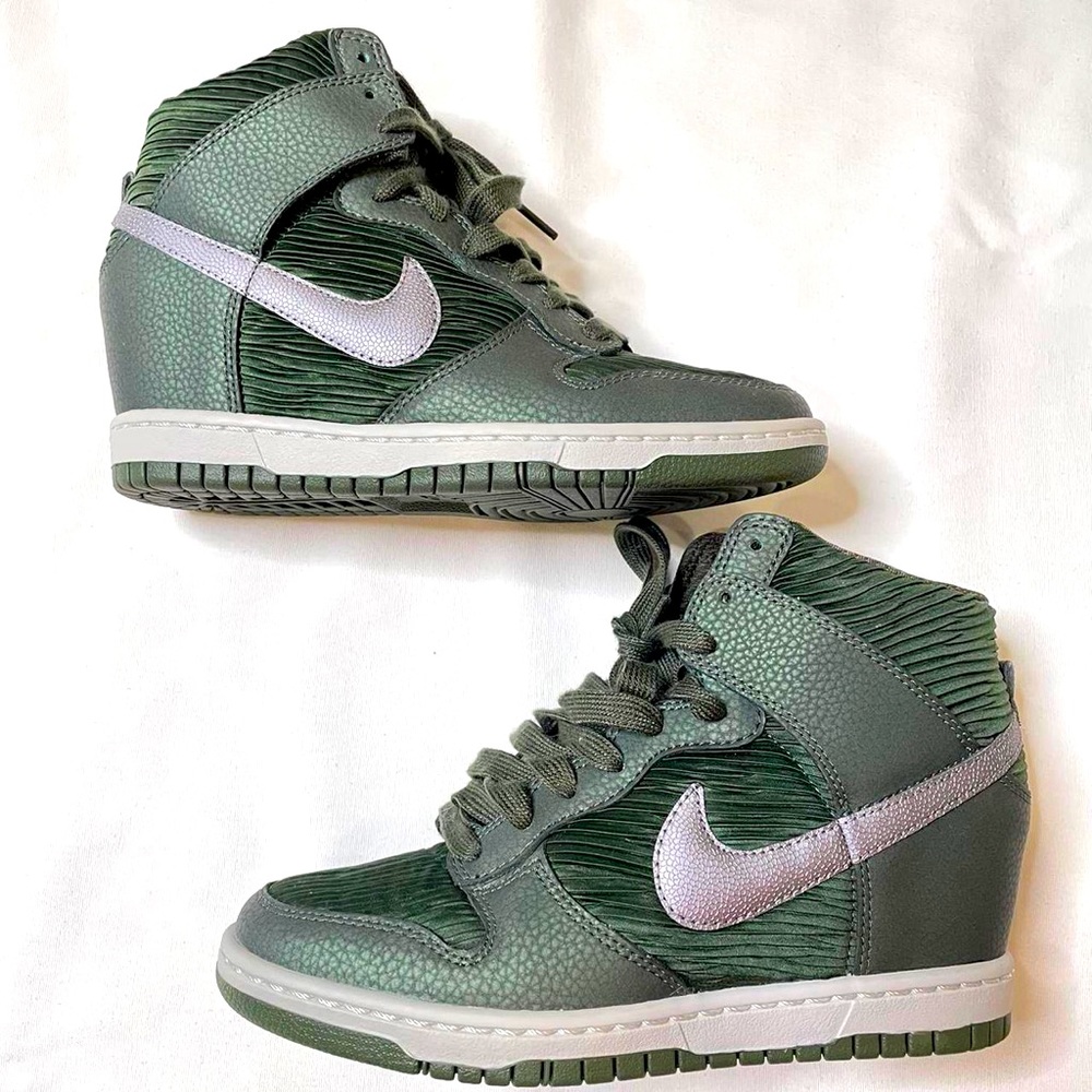 WEDGE DUNKS